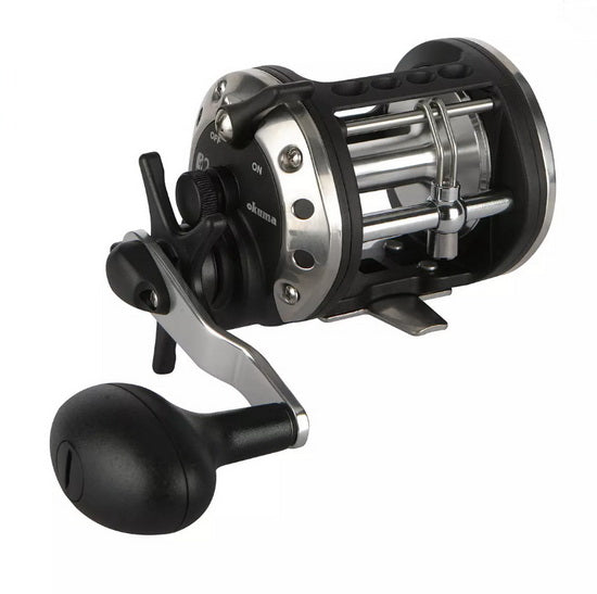 Carrete de Pesca Okuma Classic Pro CLX-302LA Derecha, Grafito Ligero, Freno Multidisco
