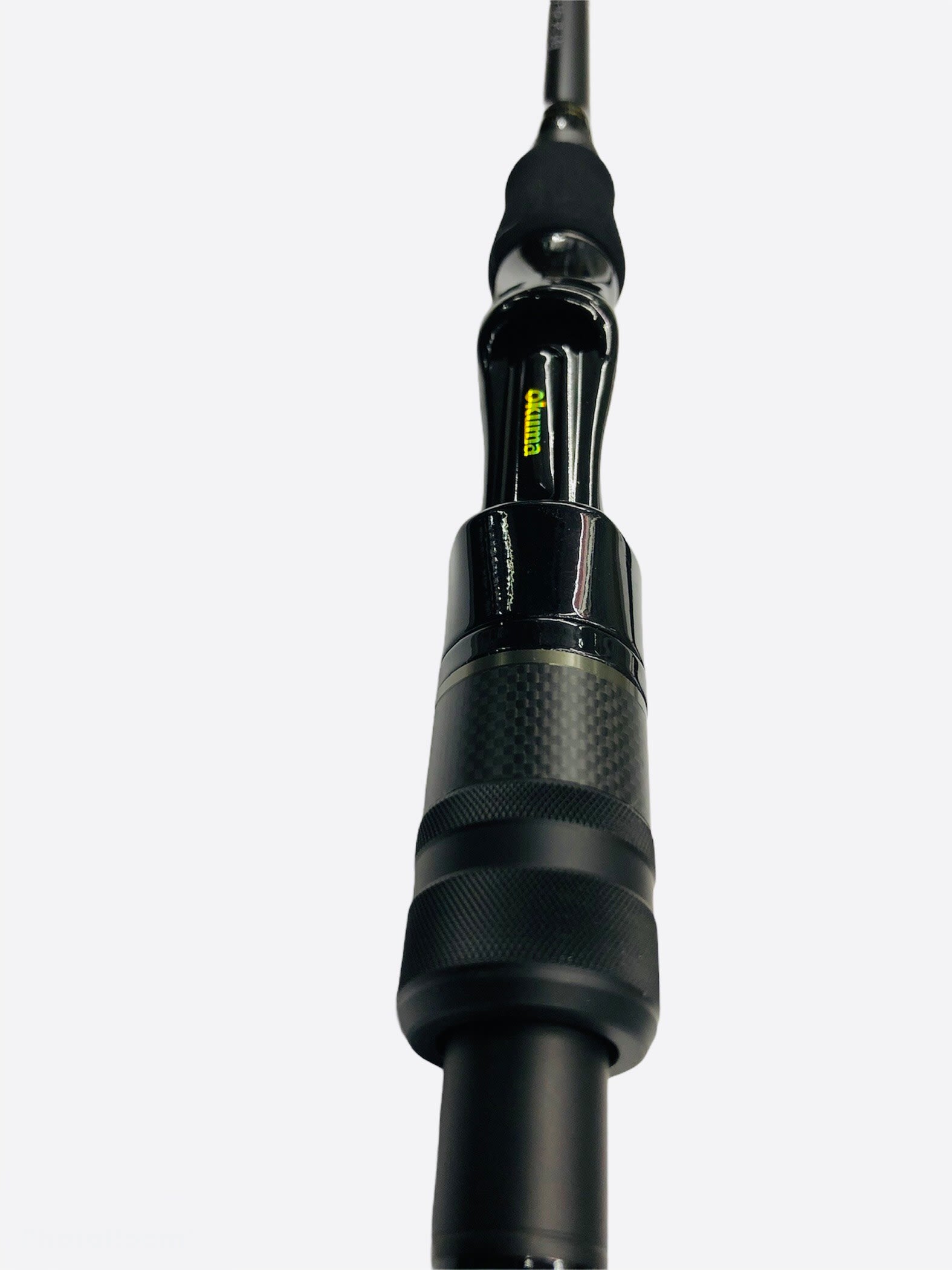 Caña de Pesca Okuma Phoenix: Versátil, Resistente y Sensible para Lance Pesado